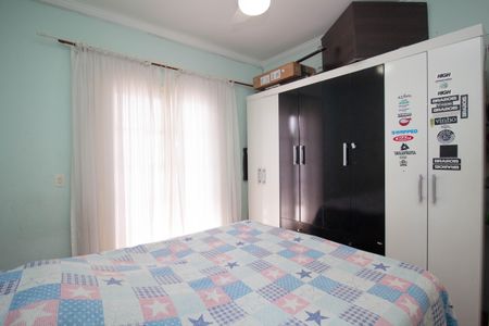 Casa à venda com 334m², 3 quartos e 4 vagas Casa à venda com 334m², 3 quartos e 4 vagasQuarto 1