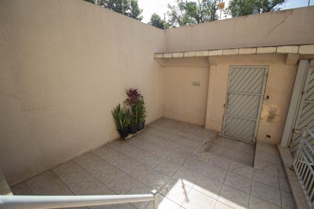 Casa à venda com 334m², 3 quartos e 4 vagas Casa à venda com 334m², 3 quartos e 4 vagasQuintal