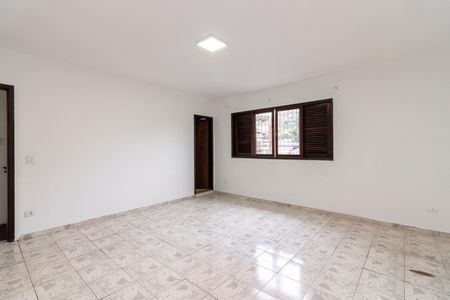 Casa à venda com 270m², 3 quartos e 3 vagas Casa à venda com 270m², 3 quartos e 3 vagasSuíte