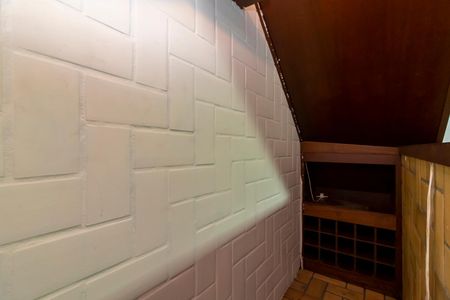 Casa à venda com 270m², 3 quartos e 3 vagas Casa à venda com 270m², 3 quartos e 3 vagasSala - Bar/Adega