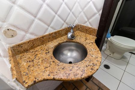 Casa à venda com 270m², 3 quartos e 3 vagas Casa à venda com 270m², 3 quartos e 3 vagasLavatório