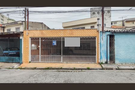 Casa à venda com 270m², 3 quartos e 3 vagas Casa à venda com 270m², 3 quartos e 3 vagasFachada