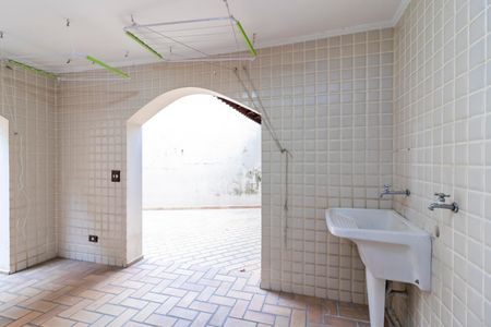 Casa à venda com 270m², 3 quartos e 3 vagas Casa à venda com 270m², 3 quartos e 3 vagasÁrea de Serviço