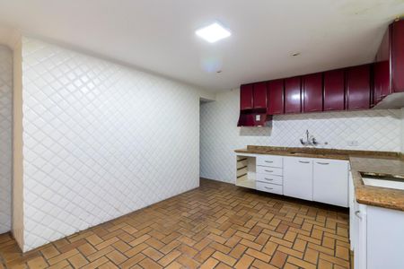 Casa à venda com 270m², 3 quartos e 3 vagas Casa à venda com 270m², 3 quartos e 3 vagasCozinha