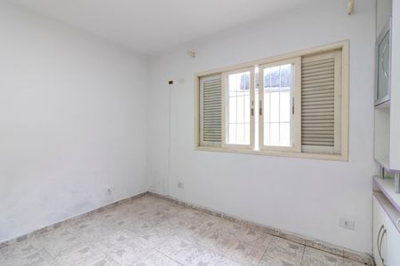 Casa à venda com 270m², 3 quartos e 3 vagas Casa à venda com 270m², 3 quartos e 3 vagasQuarto 2