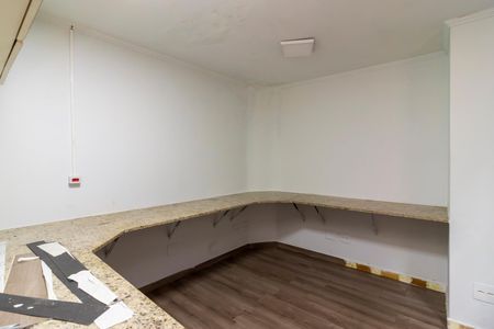 Casa à venda com 270m², 3 quartos e 3 vagas Casa à venda com 270m², 3 quartos e 3 vagasQuarto de Serviço / Escritório