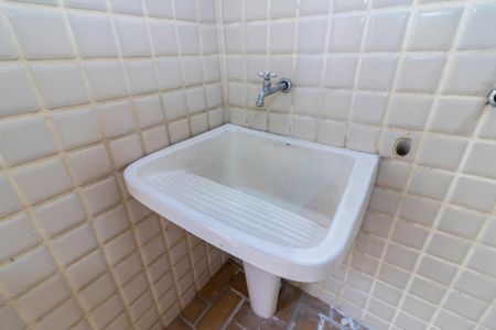 Casa à venda com 270m², 3 quartos e 3 vagas Casa à venda com 270m², 3 quartos e 3 vagasÁrea de Serviço