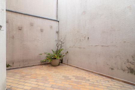 Casa à venda com 270m², 3 quartos e 3 vagas Casa à venda com 270m², 3 quartos e 3 vagasQuintal