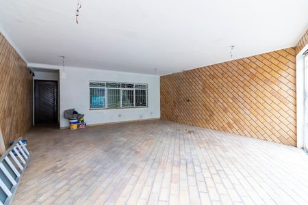 Casa à venda com 270m², 3 quartos e 3 vagas Casa à venda com 270m², 3 quartos e 3 vagasGaragem