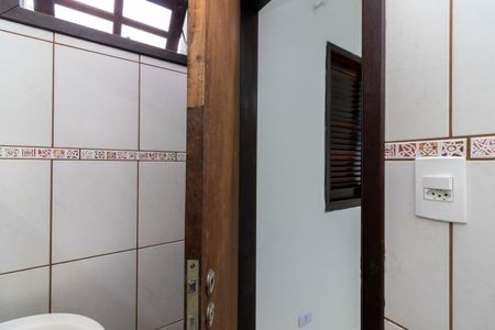 Casa à venda com 270m², 3 quartos e 3 vagas Casa à venda com 270m², 3 quartos e 3 vagasBanheiro da Suíte