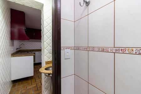 Casa à venda com 270m², 3 quartos e 3 vagas Casa à venda com 270m², 3 quartos e 3 vagasBanheiro 3