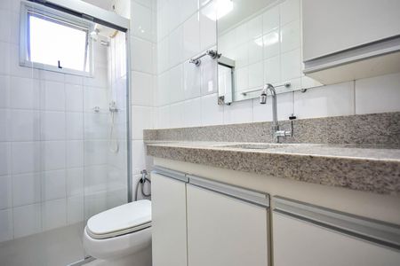 Apartamento para alugar com 49m², 2 quartos e 1 vaga Apartamento para alugar com 49m², 2 quartos e 1 vagaBanheiro