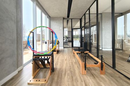 Apartamento à venda com 152m², 3 quartos e 2 vagas Apartamento à venda com 152m², 3 quartos e 2 vagasÁrea comum - Sala de Pilates