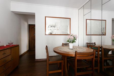 Apartamento à venda com 80m², 3 quartos e 1 vagaSala