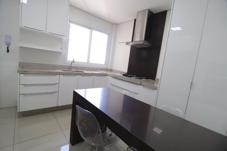 Apartamento para alugar com 110m², 3 quartos e 2 vagasCozinha