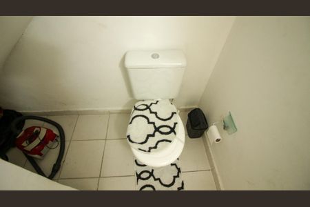 Casa à venda com 75m², 2 quartos e 2 vagasBanheiro Social