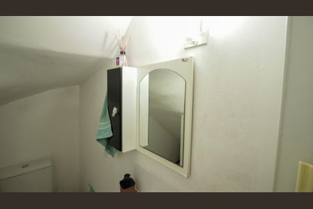 Casa à venda com 75m², 2 quartos e 2 vagasBanheiro Social