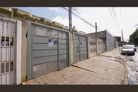 Casa à venda com 75m², 2 quartos e 2 vagasFachada