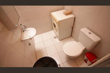 Casa à venda com 75m², 2 quartos e 2 vagasBanheiro da Suíte 1