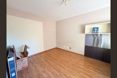 Casa à venda com 300m², 3 quartos e 2 vagas Casa à venda com 300m², 3 quartos e 2 vagasQuarto 1