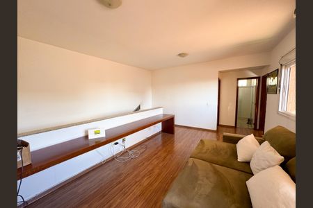 Casa à venda com 300m², 3 quartos e 2 vagas Casa à venda com 300m², 3 quartos e 2 vagasSala 2