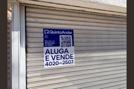 Casa à venda com 300m², 3 quartos e 2 vagas Casa à venda com 300m², 3 quartos e 2 vagasPlaca