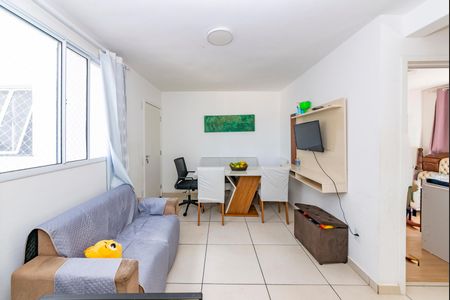 Apartamento à venda com 43m², 2 quartos e 1 vaga Apartamento à venda com 43m², 2 quartos e 1 vagaSala