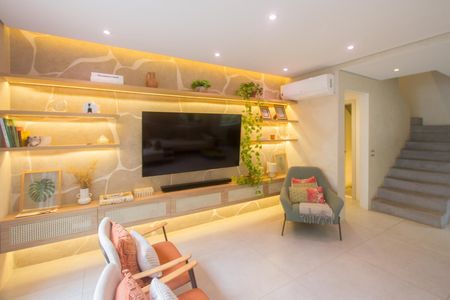 Casa à venda com 225m², 3 quartos e 2 vagas Casa à venda com 225m², 3 quartos e 2 vagasSala