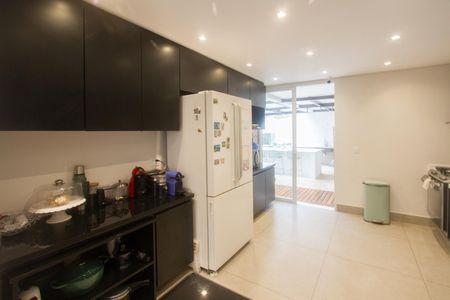 Casa à venda com 225m², 3 quartos e 2 vagas Casa à venda com 225m², 3 quartos e 2 vagasCozinha