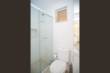 Casa à venda com 585m², 4 quartos e 3 vagas Casa à venda com 585m², 4 quartos e 3 vagasBanheiro da Suíte 3