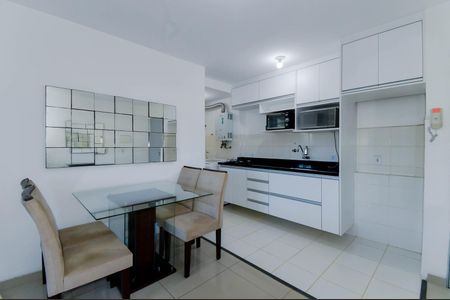 Apartamento para alugar com 84m², 3 quartos e 1 vaga Apartamento para alugar com 84m², 3 quartos e 1 vagaSala