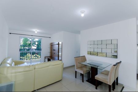 Apartamento para alugar com 84m², 3 quartos e 1 vaga Apartamento para alugar com 84m², 3 quartos e 1 vagaSala