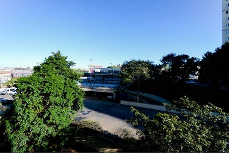 Apartamento para alugar com 84m², 3 quartos e 1 vaga Apartamento para alugar com 84m², 3 quartos e 1 vagaSacada da Sala - vista