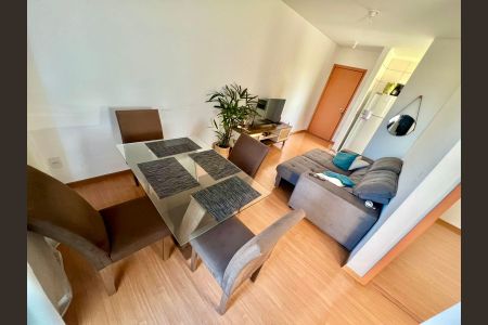 Apartamento à venda com 56m², 2 quartos e 1 vaga Apartamento à venda com 56m², 2 quartos e 1 vagaSala