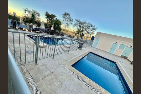 Apartamento à venda com 56m², 2 quartos e 1 vaga Apartamento à venda com 56m², 2 quartos e 1 vagaÁrea comum - Piscina