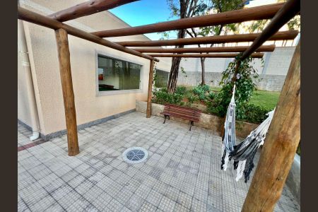 Apartamento à venda com 56m², 2 quartos e 1 vaga Apartamento à venda com 56m², 2 quartos e 1 vagaÁrea de descompressão