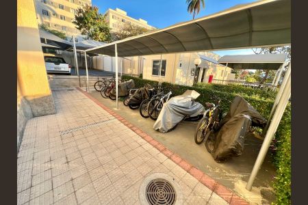 Apartamento à venda com 56m², 2 quartos e 1 vaga Apartamento à venda com 56m², 2 quartos e 1 vagaÁrea comum - Bicicletário
