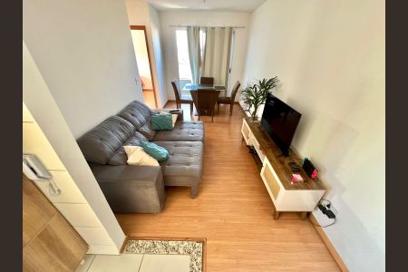 Apartamento à venda com 56m², 2 quartos e 1 vaga Apartamento à venda com 56m², 2 quartos e 1 vagaSala