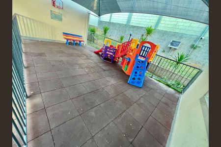 Apartamento à venda com 56m², 2 quartos e 1 vaga Apartamento à venda com 56m², 2 quartos e 1 vagaÁrea comum - Playground