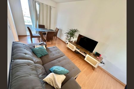 Apartamento à venda com 56m², 2 quartos e 1 vaga Apartamento à venda com 56m², 2 quartos e 1 vagaSala