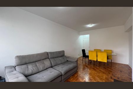 Apartamento para alugar com 100m², 3 quartos e 1 vaga Apartamento para alugar com 100m², 3 quartos e 1 vagaSala de TV