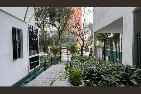 Apartamento para alugar com 100m², 3 quartos e 1 vaga Apartamento para alugar com 100m², 3 quartos e 1 vagaEntrada