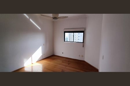 Apartamento à venda com 260m², 3 quartos e 5 vagasSala 2