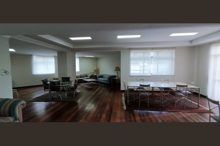 Apartamento à venda com 260m², 3 quartos e 5 vagasÁrea comum - Salão de festas