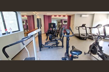 Apartamento à venda com 260m², 3 quartos e 5 vagasÁrea comum - Academia