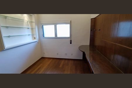 Apartamento à venda com 260m², 3 quartos e 5 vagasSuíte 2