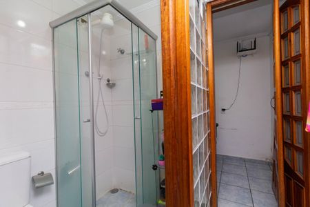 Casa à venda com 142m², 2 quartos e 2 vagas Casa à venda com 142m², 2 quartos e 2 vagasBanheiro 1