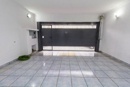 Casa à venda com 142m², 2 quartos e 2 vagas Casa à venda com 142m², 2 quartos e 2 vagasGaragem