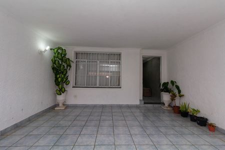 Casa à venda com 142m², 2 quartos e 2 vagas Casa à venda com 142m², 2 quartos e 2 vagasGaragem