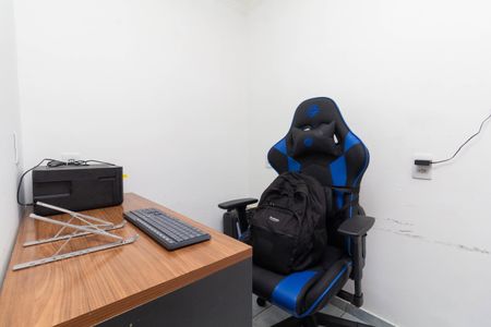 Casa à venda com 142m², 2 quartos e 2 vagas Casa à venda com 142m², 2 quartos e 2 vagasEscritório